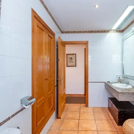 Bini Vent - Elegant Large Near The Beach, Amazing Sea Views Villa