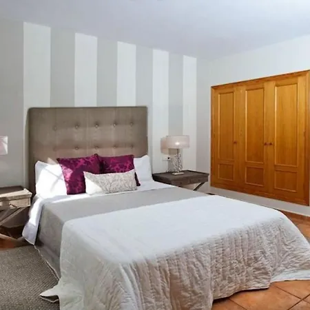 Bini Vent - Elegant Large Near The Beach, Amazing Sea Views Villa