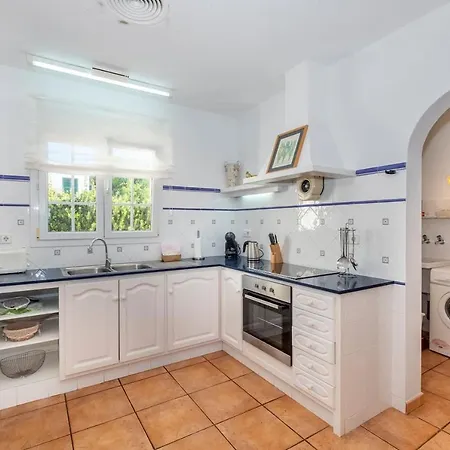 Villa Bini Vent - Elegant Large Near The Beach, Amazing Sea Views Binibeca