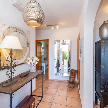 Bini Vent - Elegant Large Near The Beach, Amazing Sea Views Villa *